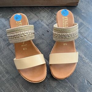 Never used Italian Shoemakers wedges 6.5